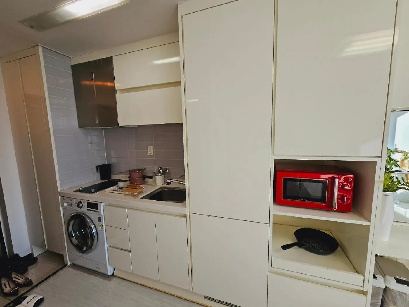 Emotional House - Night View, Full Options, One Bedroom Incheon 0*,  South Korea