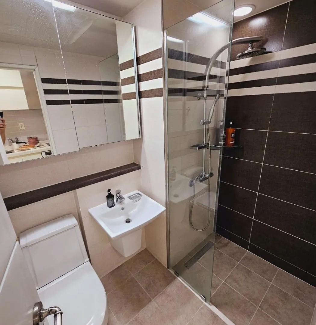 Emotional House - Night View, Full Options, One Bedroom Incheon