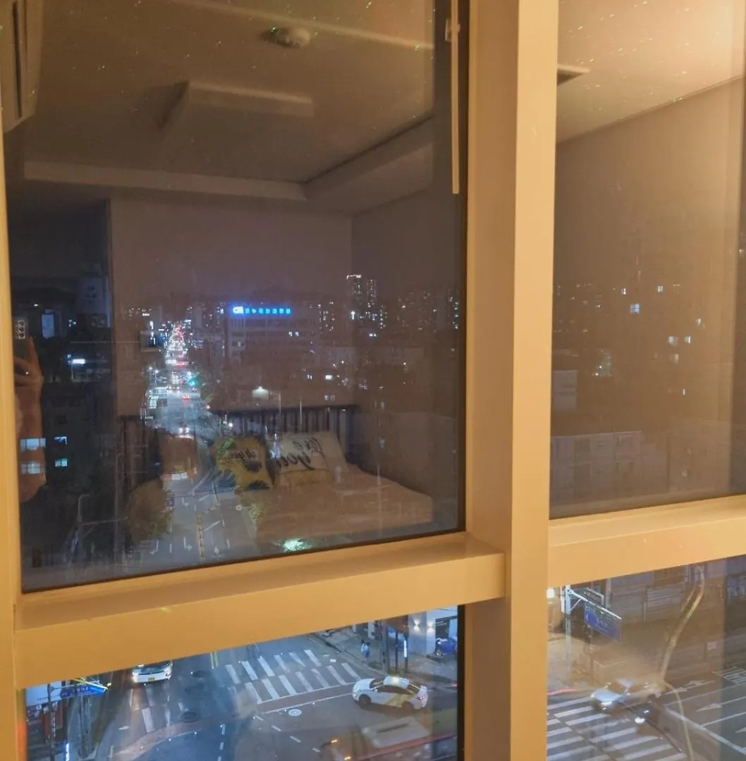 Emotional House - Night View, Full Options, One Bedroom Incheon Apartment