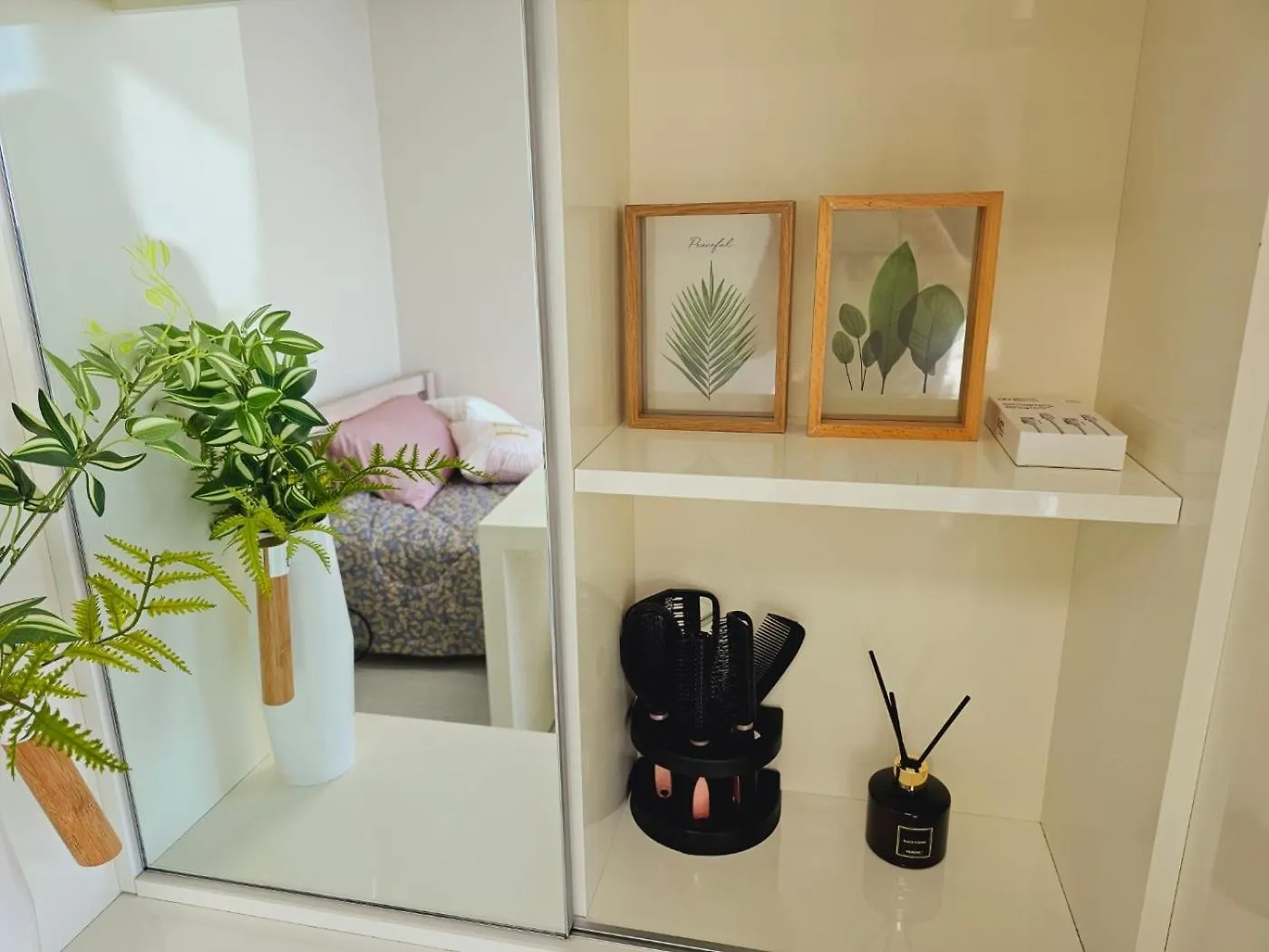 Emotional House - Night View, Full Options, One Bedroom 인천 아파트