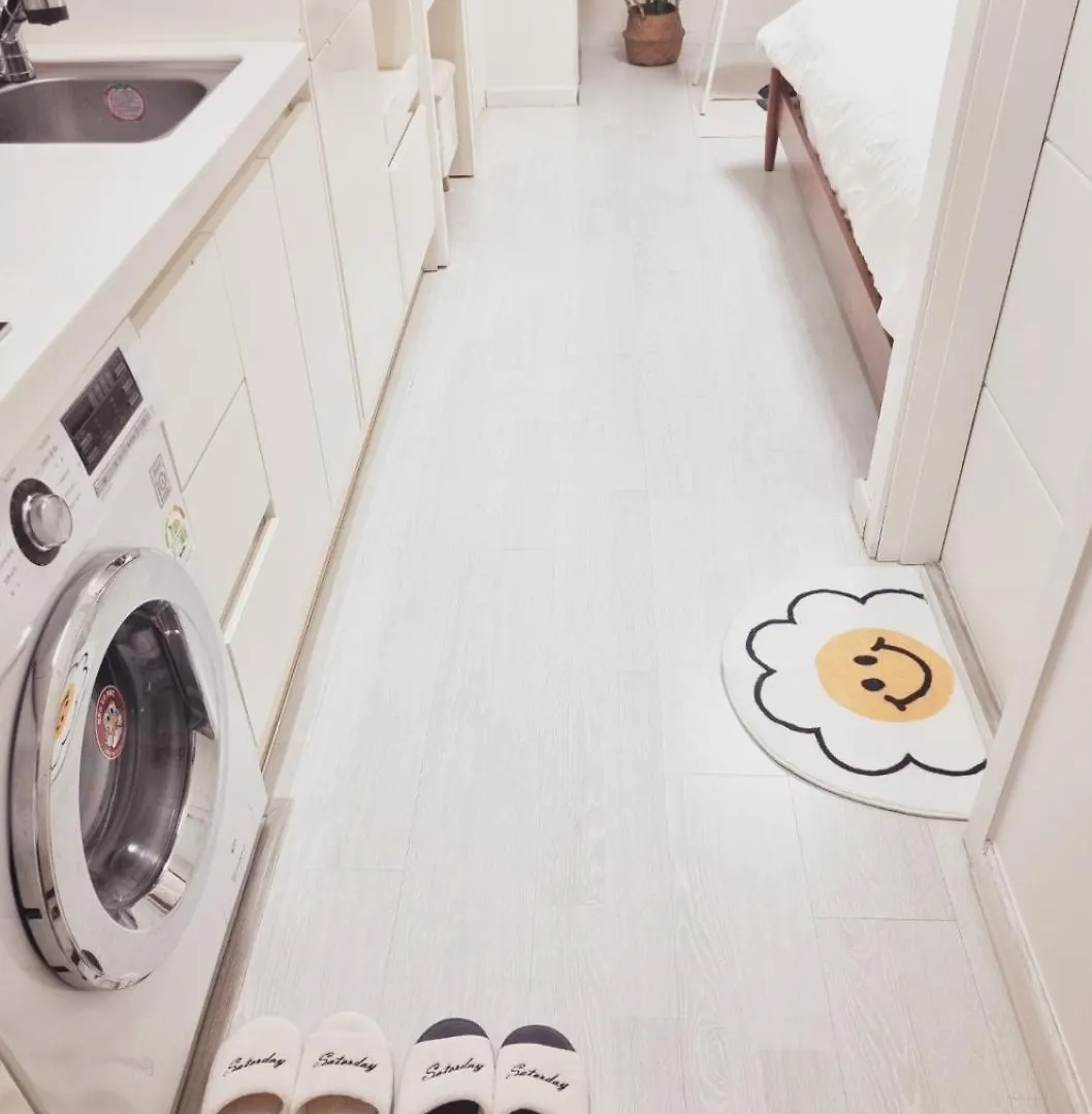 Emotional House - Night View, Full Options, One Bedroom 인천 아파트
